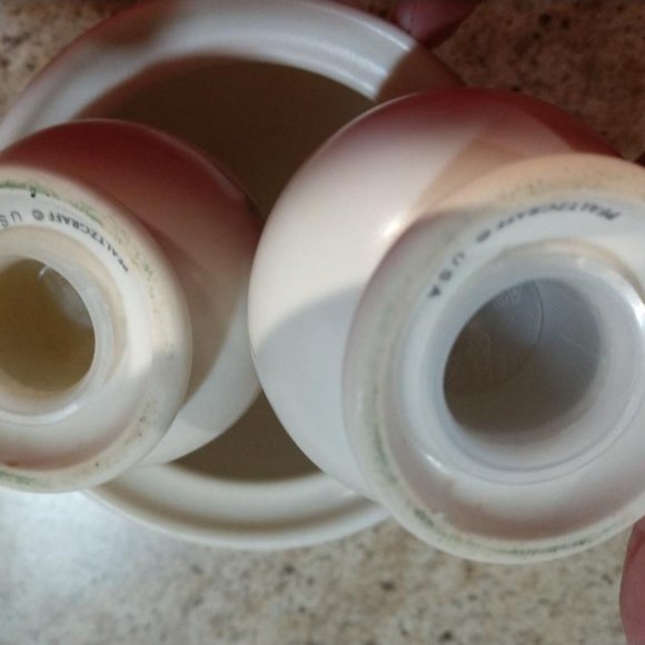 Pfaltzgraff Stoneware Tea Rose Sugar Dish, Salt & Pepper and Decorative Plate - Picture 3 of 8